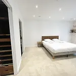 Διαμέρισμα Urbanflat 166 - Luxury In The Center Of Παρίσι