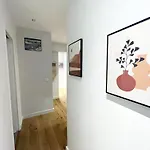 Urbanflat 166 - Luxury In The Center Of Διαμέρισμα
